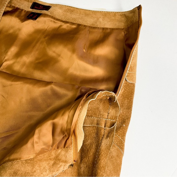Danier Suede Wrap Skirt Camel Scalloped Hem Leather 6 - Picture 8 of 10